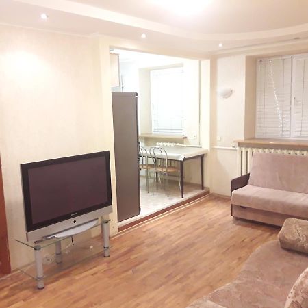 Appartment Near M. 23 Serpnya Харків Екстер'єр фото